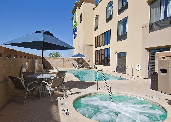 Express & Oro Valley-tucson North By Ihg Hotel 3*